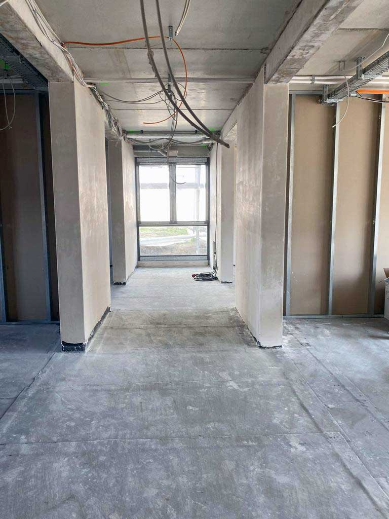 Bauunternehmen Pierdel in Finsterwalde - Wärmedämmverbundsysteme (WDVS) , Innenputz, Estrich - Neubau und Altbausanierung, Gipsputz, Kalkzementputz, Kalkputz, Lehmputz